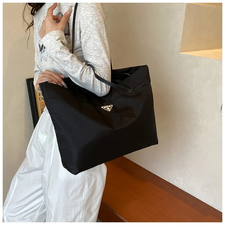 Nylon Bag – Large Capacity Versatile
