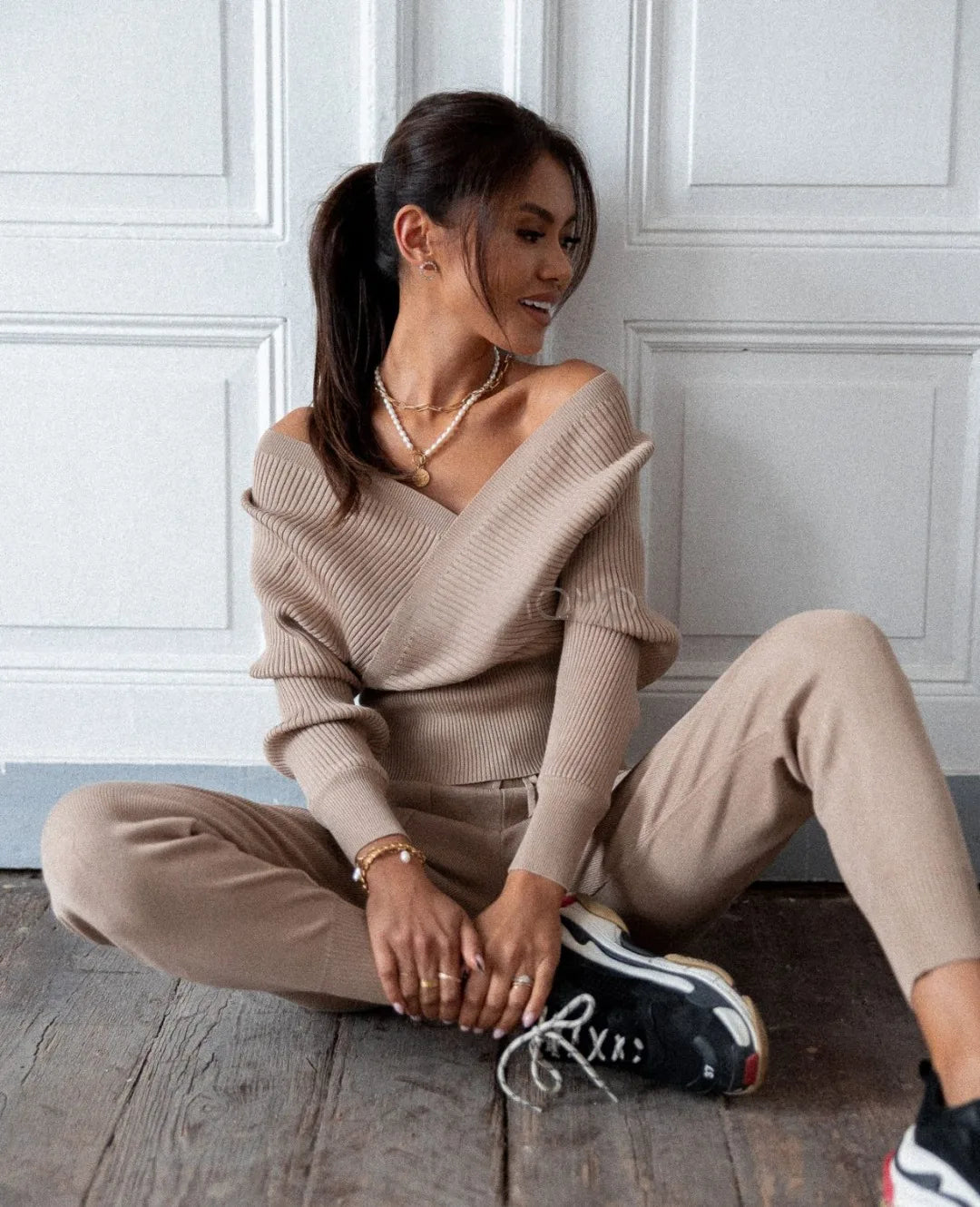 Sexy Off Shoulder Knitted Two Piece Set Women Long Sleeve Sport Tracksuit 2 Piece Sweater Pants Suits Matching Sets For Women