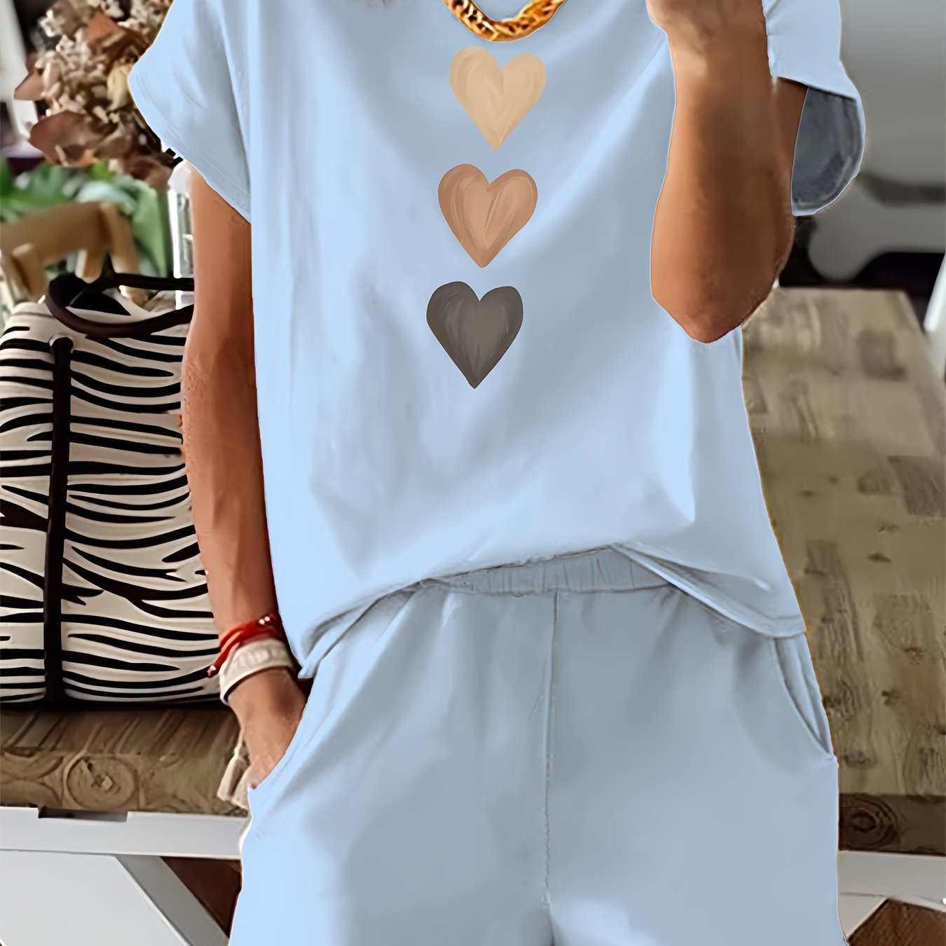 Heart Print Casual Two Piece Set, Crew Neck Short Sleeve T-shirt & Elastic Waist Slant Pocket Shorts Outfits, Women's Clothing - Mammalook