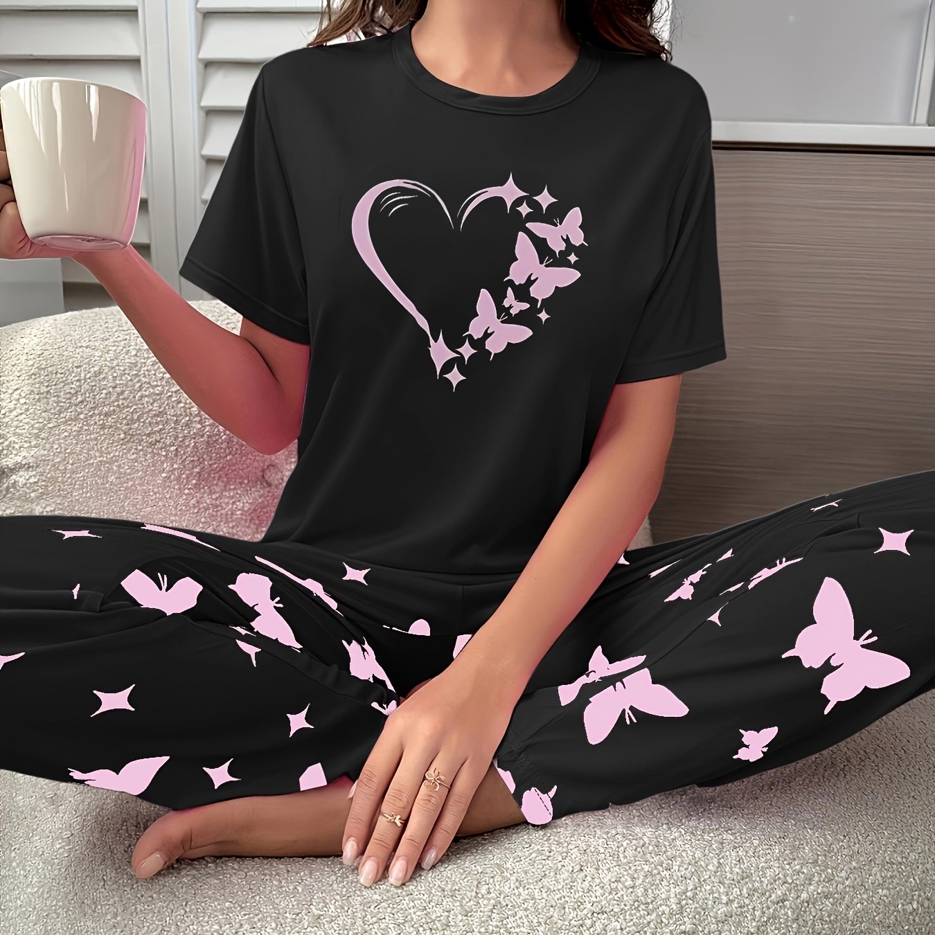 Women's Heart & Butterfly Print Pajama Set - Comfortable Short Sleeve Top and Loose Long Pants for Lounging and Sleeping - Mammalook