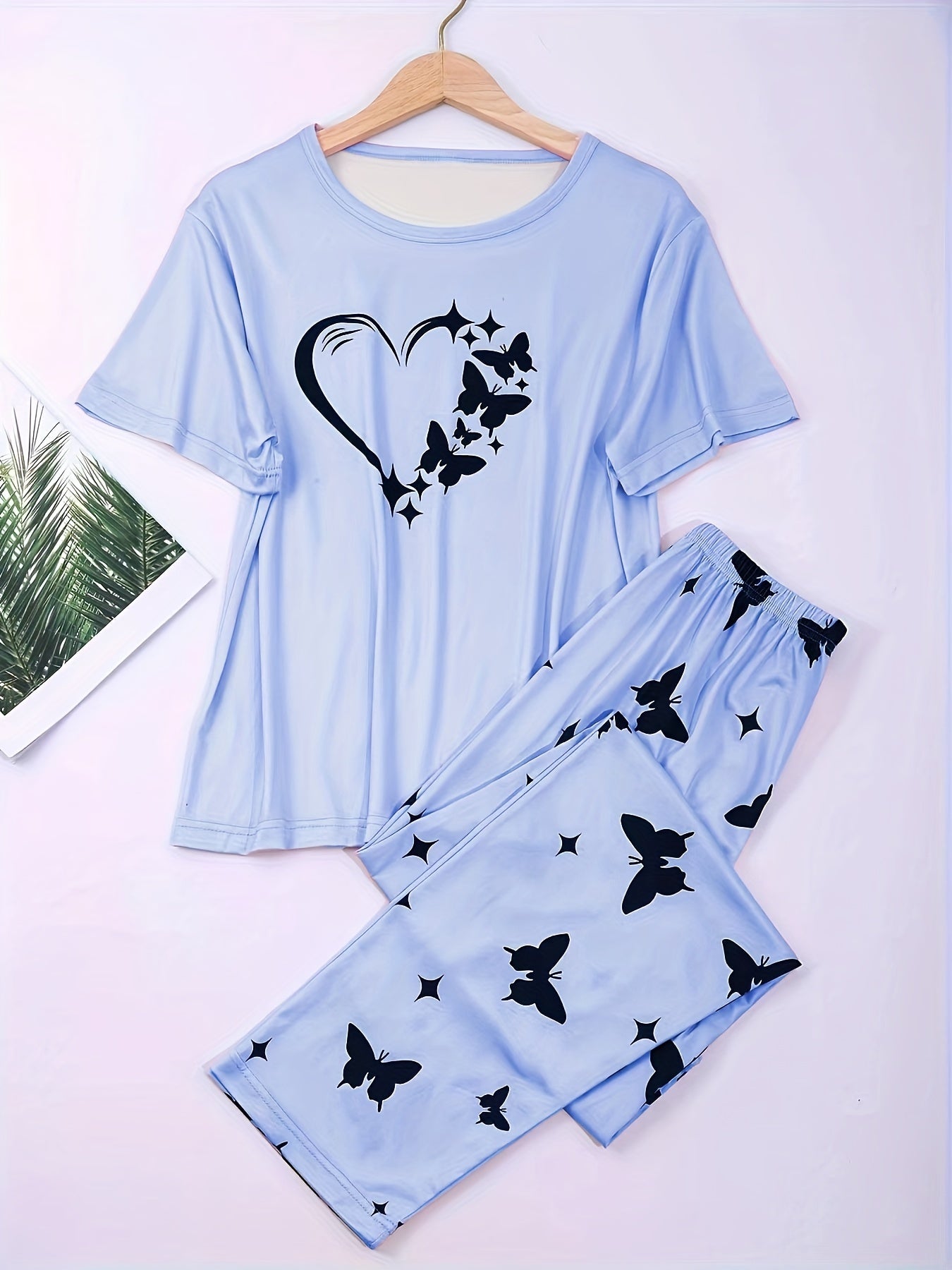 Women's Heart & Butterfly Print Pajama Set - Comfortable Short Sleeve Top and Loose Long Pants for Lounging and Sleeping - Mammalook