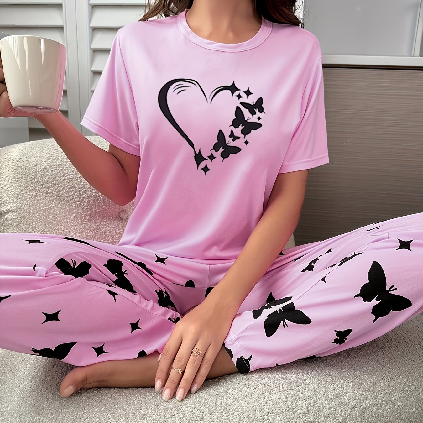 Women's Heart & Butterfly Print Pajama Set - Comfortable Short Sleeve Top and Loose Long Pants for Lounging and Sleeping - Mammalook