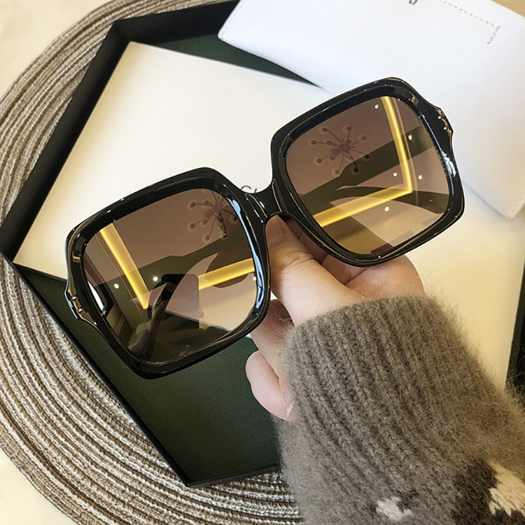 Retro large frame sunglasses for women with personalized internet celebrities, big face, slimming sunglasses, UV resistant plain glasses - Mammalook