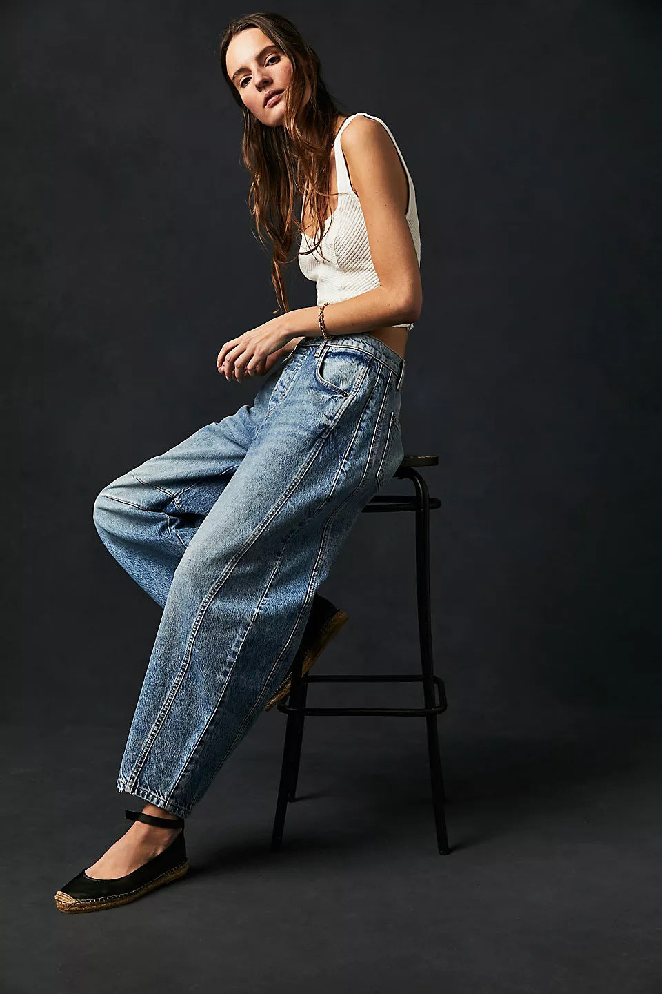 High-Stretch Mid-Rise Barrel Jeans – Women’s Casual Wide-Leg Denim