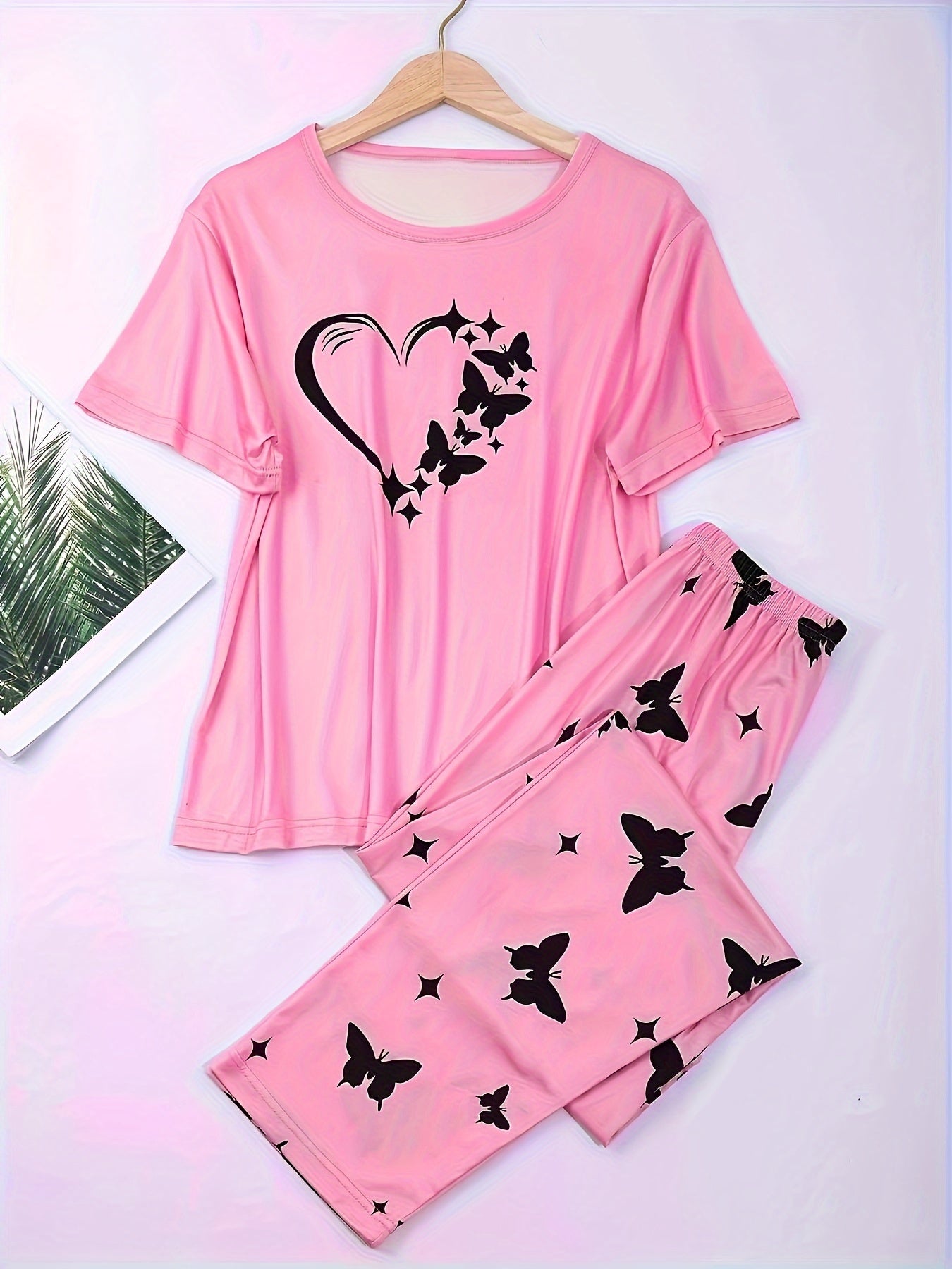 Women's Heart & Butterfly Print Pajama Set - Comfortable Short Sleeve Top and Loose Long Pants for Lounging and Sleeping - Mammalook