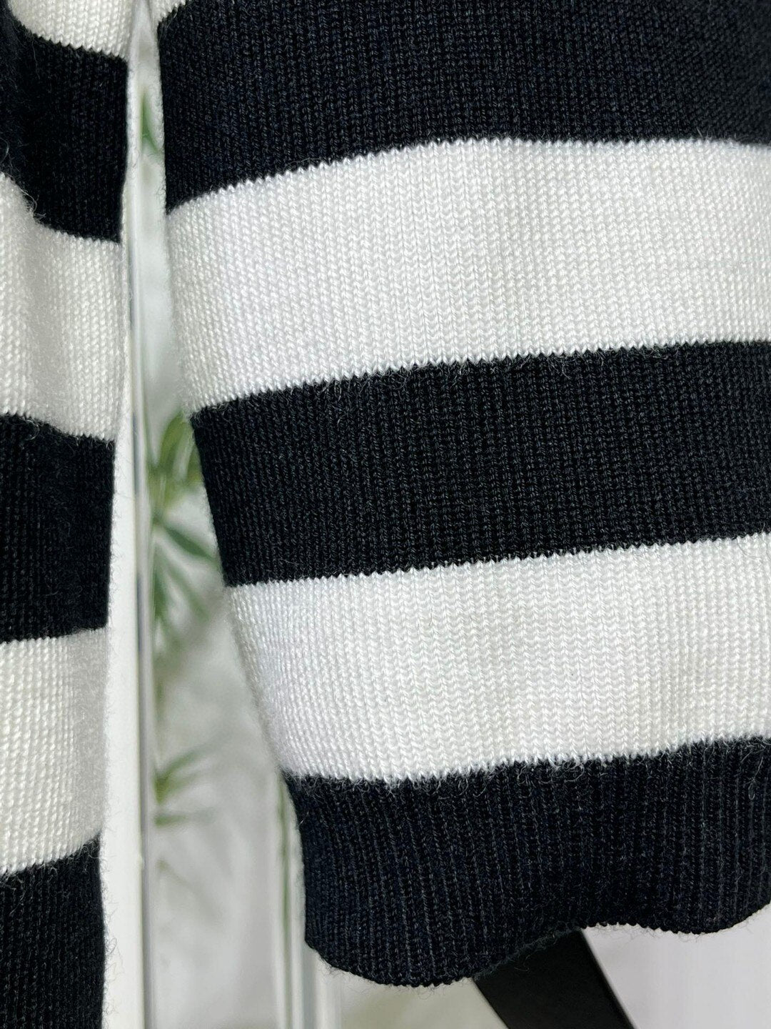 Casual New Women’s High-Quality Striped Backless Wool Jumper – Chic Sweater - Mammalook