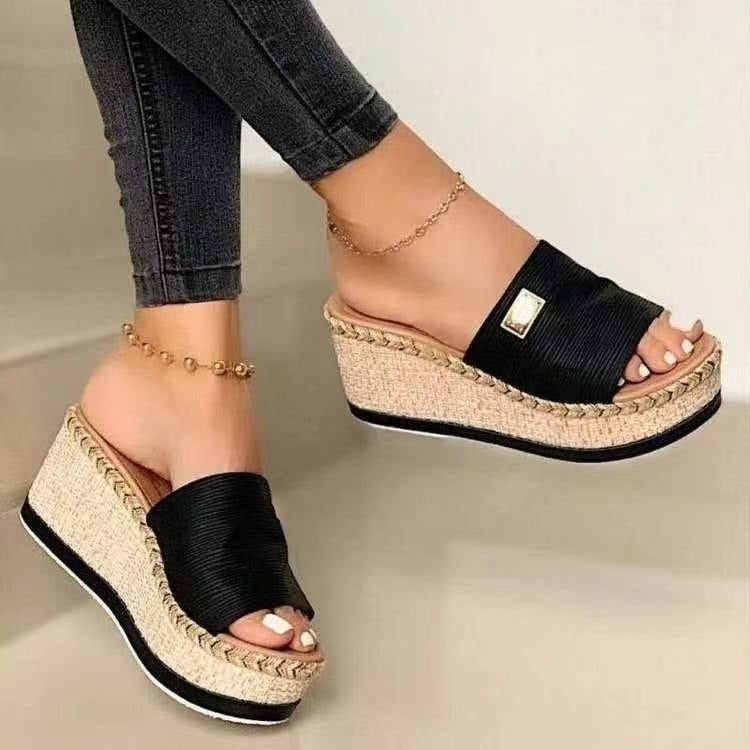 Women's sandals, casual sponge cake, sloping heels, and wearing sandals outside - Mammalook