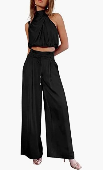 Two-piece set - sleeveless collar exposed top, wide leg pants