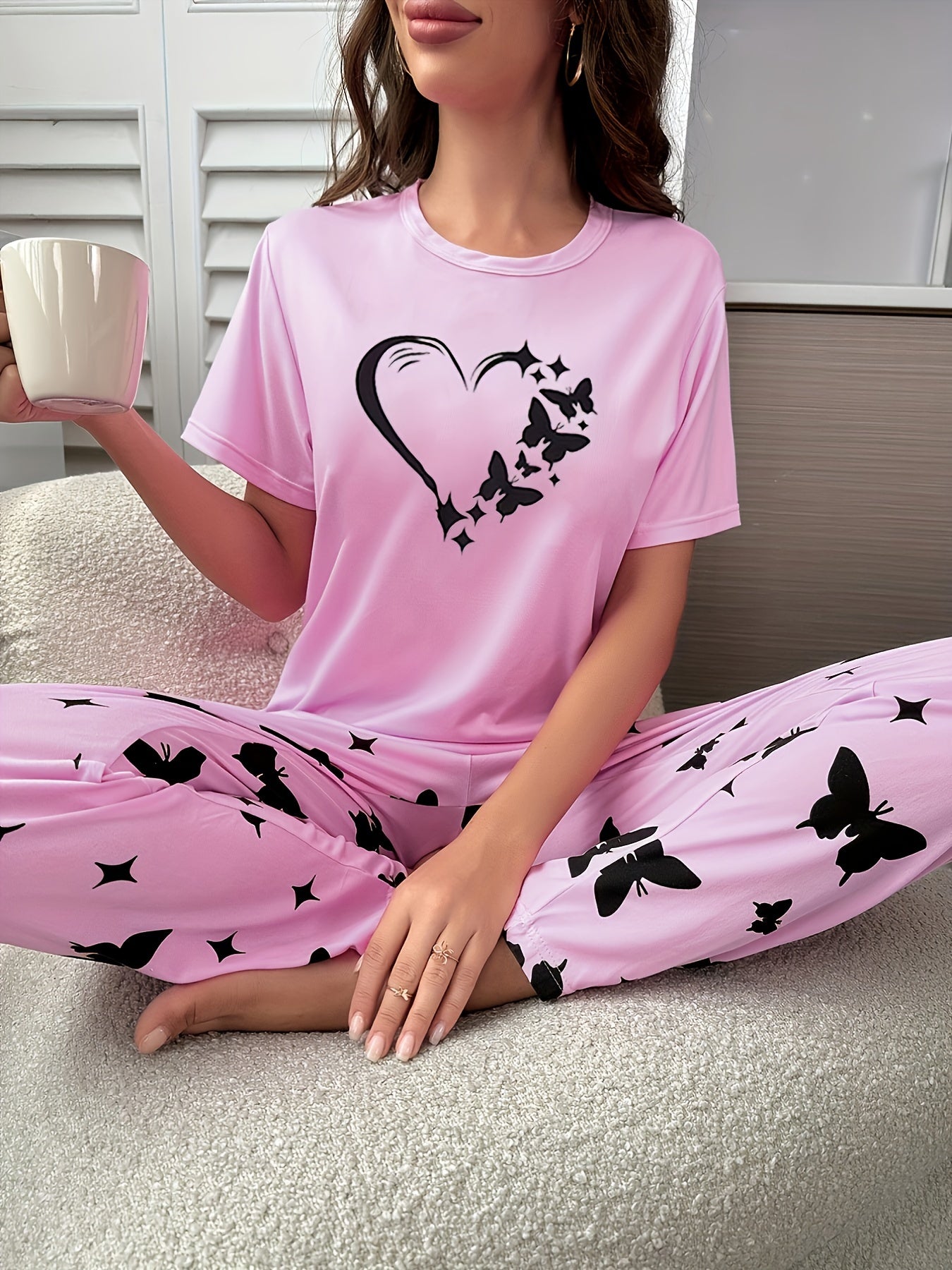 Women's Heart & Butterfly Print Pajama Set - Comfortable Short Sleeve Top and Loose Long Pants for Lounging and Sleeping - Mammalook