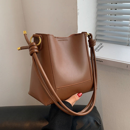 Fashionable Large Capacity Simple One Shoulder Crossbody Bag Retro Texture Bucket Bag Women's Bag - Mammalook