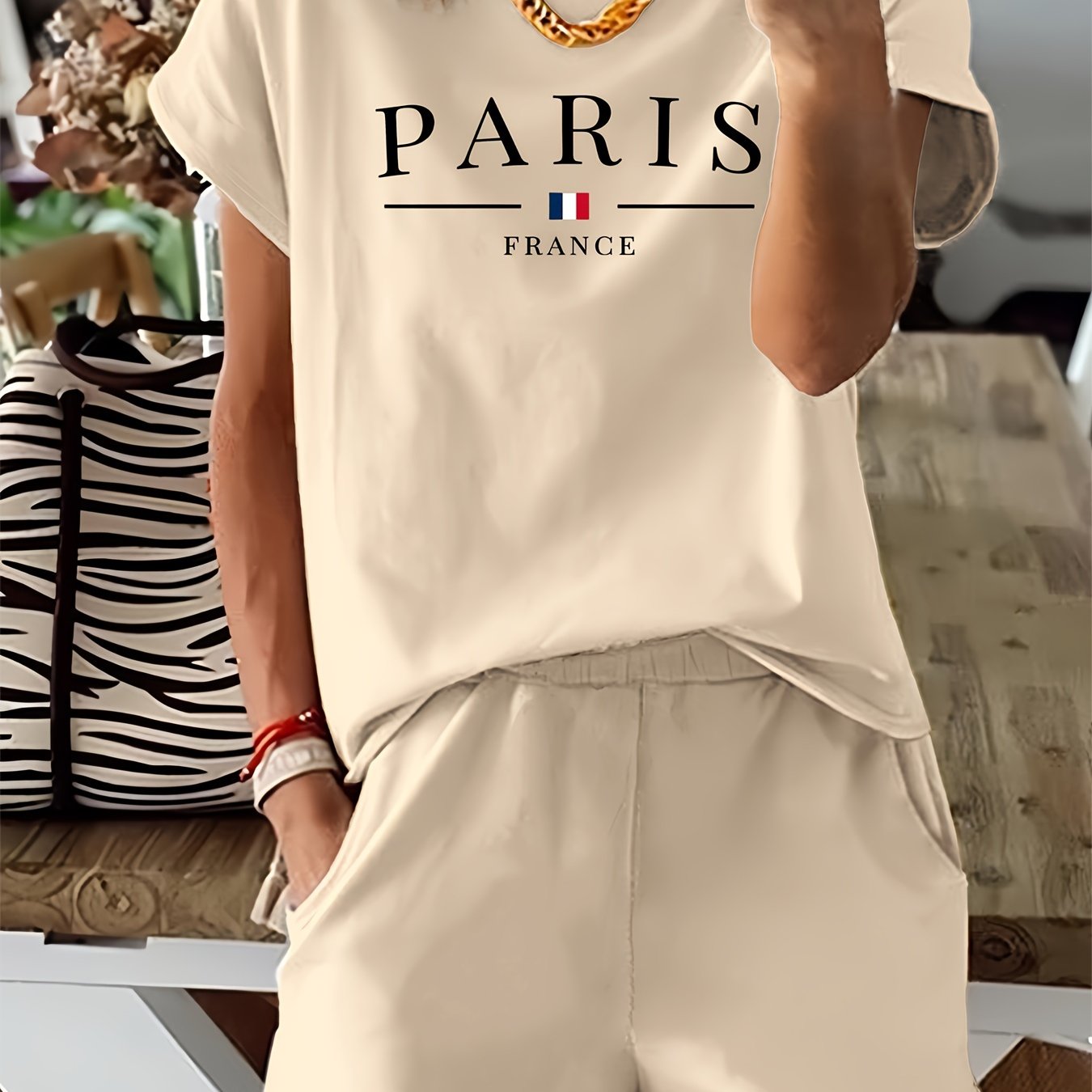 Women's Casual Two-Piece Set: 'Paris' Print Crew Neck Short Sleeve T-Shirt & Elastic Waist Slant Pocket Shorts - Mammalook