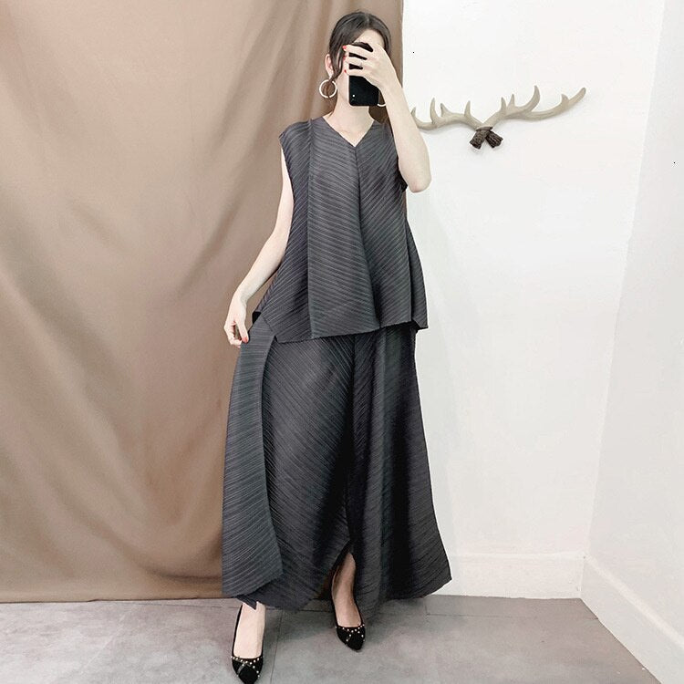 Summer New Temperament Women Loose Casual Pleated Sleeveless Vest Loose Wide Leg Pants Sets Female Fashion - Mammalook