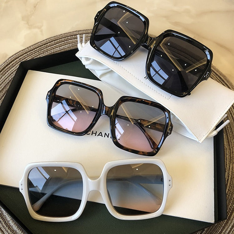 Retro large frame sunglasses for women with personalized internet celebrities, big face, slimming sunglasses, UV resistant plain glasses - Mammalook
