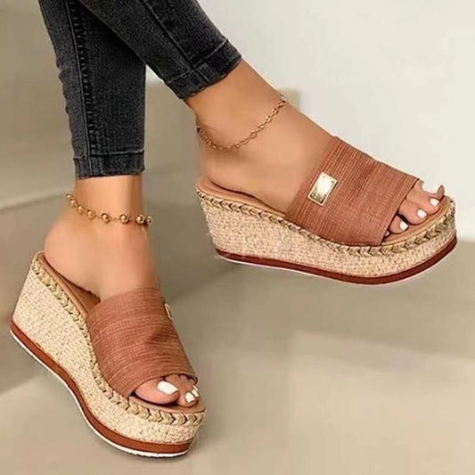 Women's sandals, casual sponge cake, sloping heels, and wearing sandals outside - Mammalook