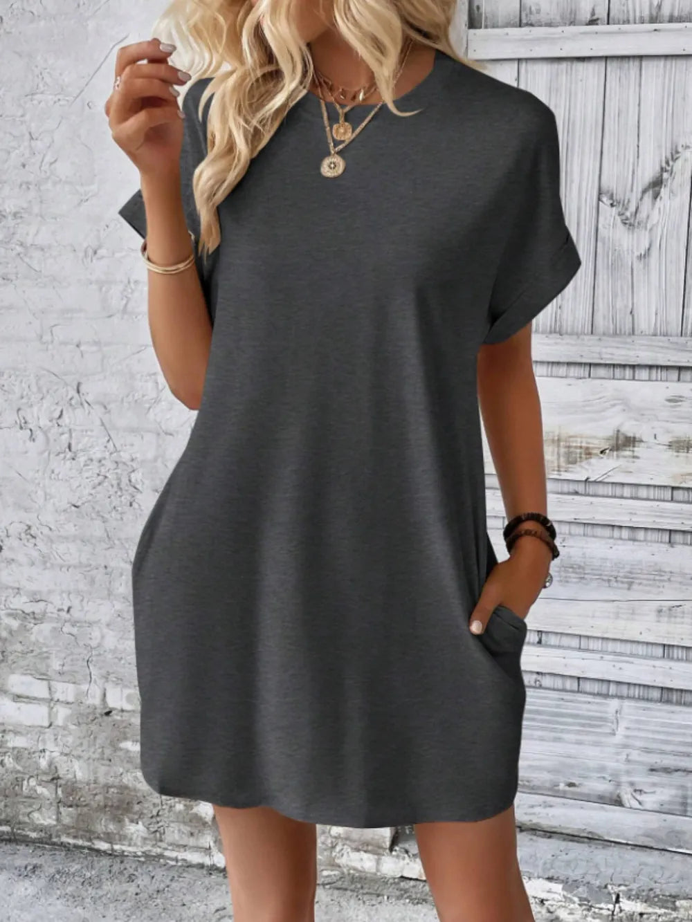 Women's outer round neck pocket short sleeved dress
