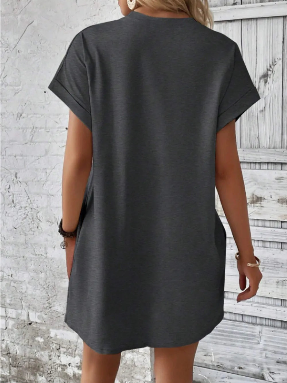 Women's outer round neck pocket short sleeved dress