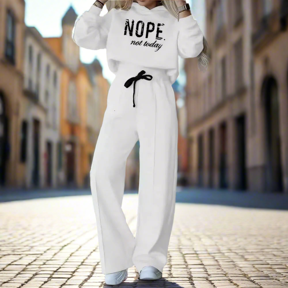 Hooded Sports Suit: 2-Piece Set with Thick Sweatshirt and Jogging Pants