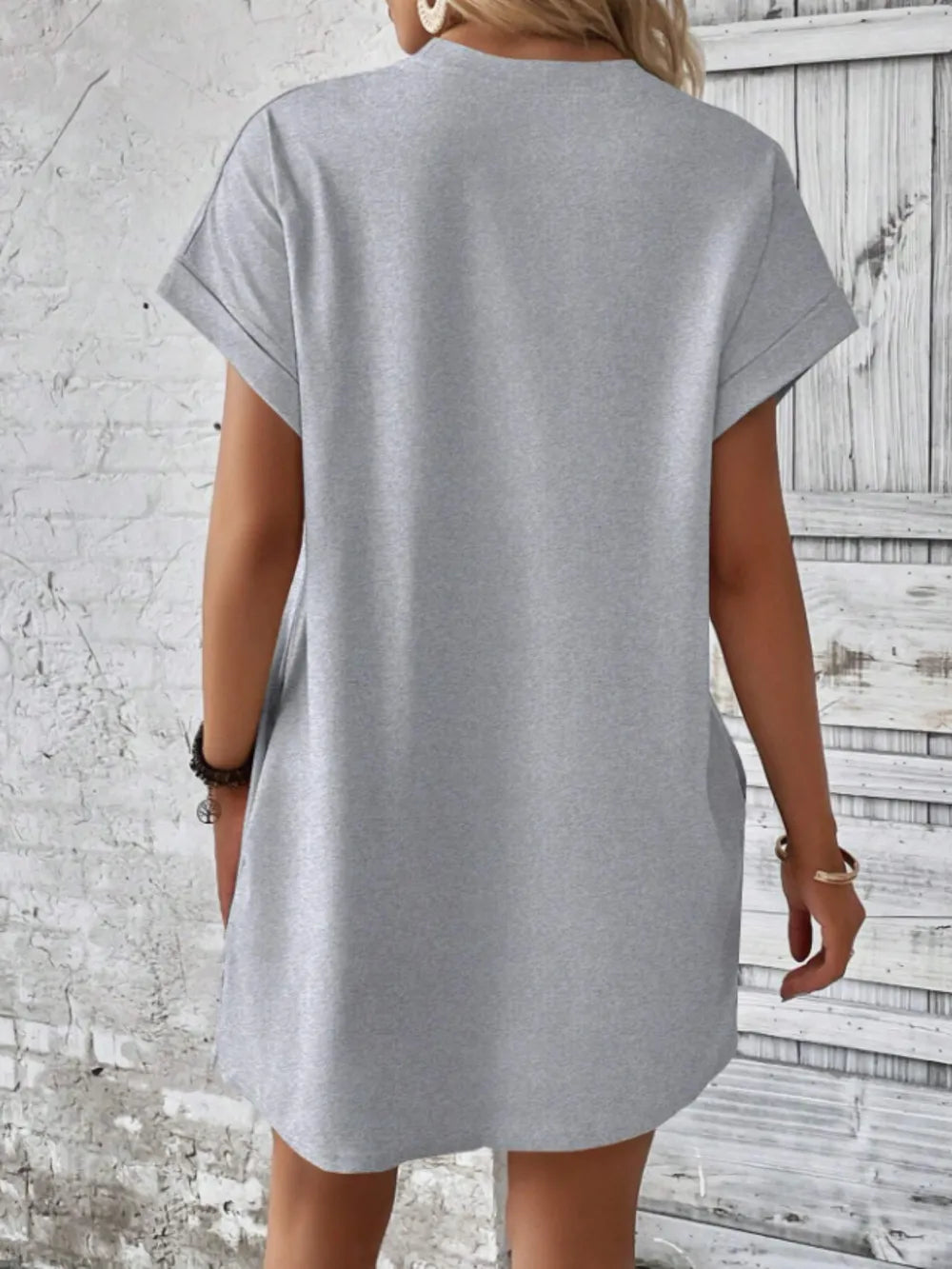 Women's outer round neck pocket short sleeved dress