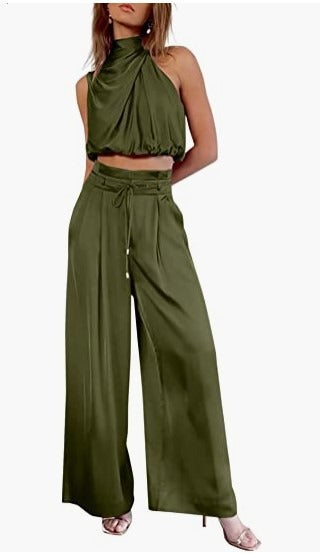Two-piece set - sleeveless collar exposed top, wide leg pants