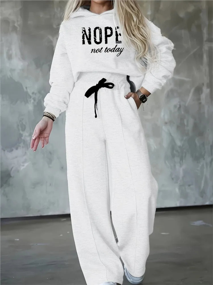 Hooded Sports Suit: 2-Piece Set with Thick Sweatshirt and Jogging Pants