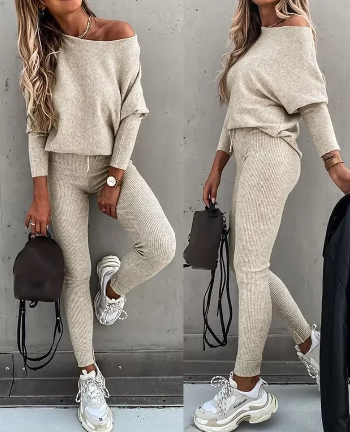 Sports Suits - Long Sleeved Zipper