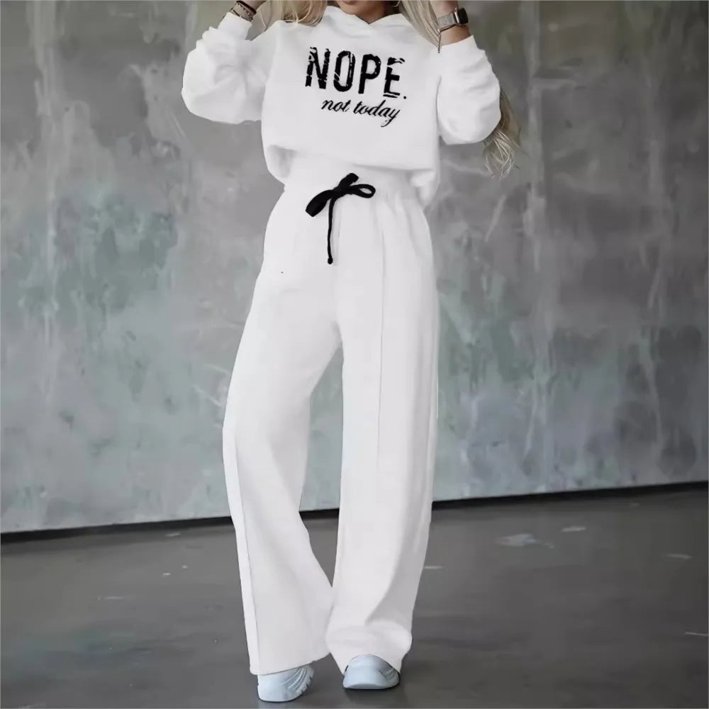 Hooded Sports Suit: 2-Piece Set with Thick Sweatshirt and Jogging Pants