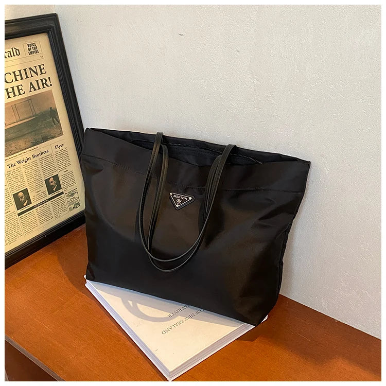 Nylon Bag – Large Capacity Versatile