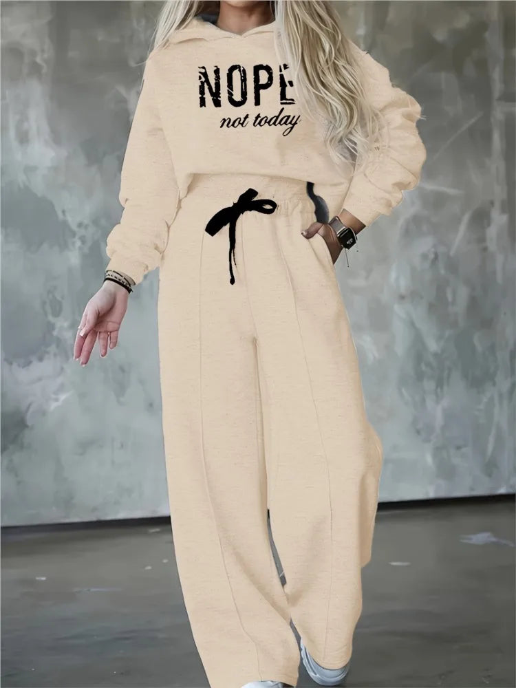 Hooded Sports Suit: 2-Piece Set with Thick Sweatshirt and Jogging Pants