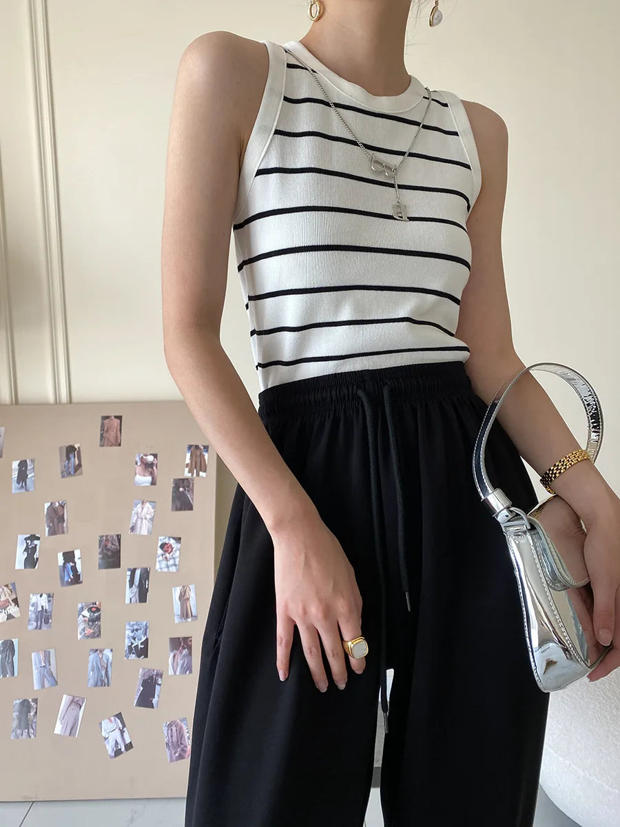 Round Neck Slim Striped Tank Top