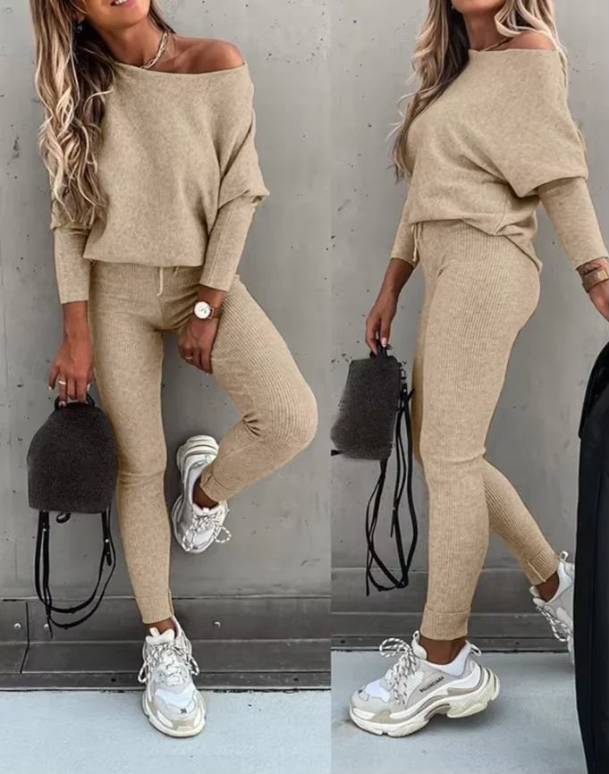 Sports Suits - Long Sleeved Zipper