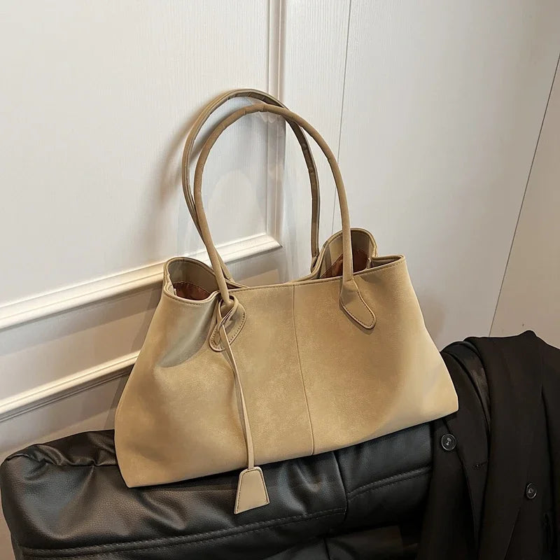 Fashionable, Versatile & Spacious Shoulder Bag