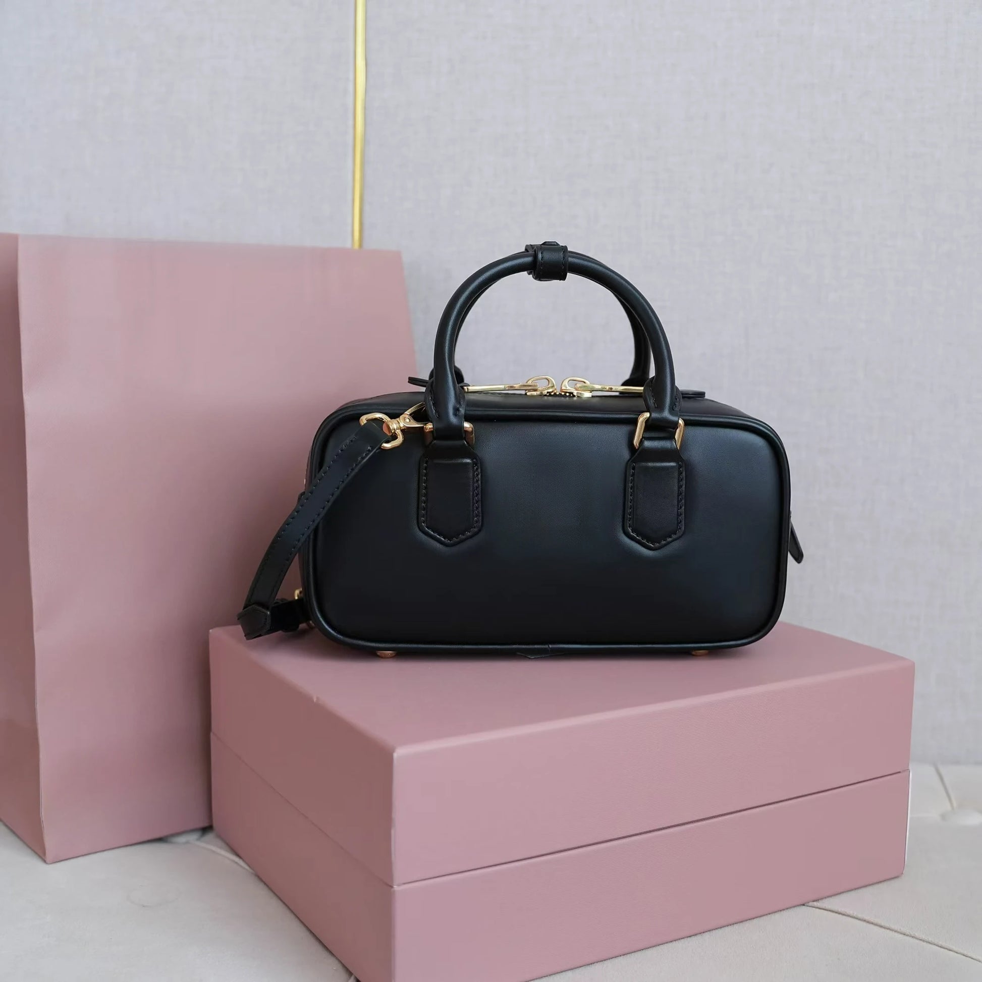 Small size 2024 Arcadie Cowhide Handbag High Definition Edition of Luxury Shoulder Bag for Women, New Leather Designer Bag - Mammalook