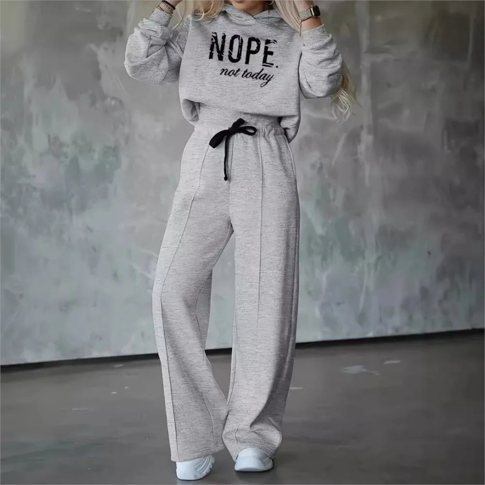 Hooded Sports Suit: 2-Piece Set with Thick Sweatshirt and Jogging Pants