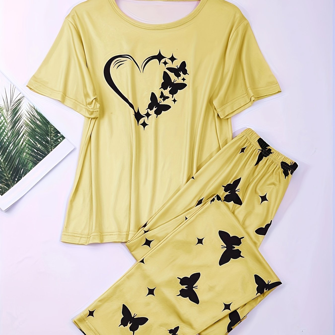 Women's Heart & Butterfly Print Pajama Set - Comfortable Short Sleeve Top and Loose Long Pants for Lounging and Sleeping - Mammalook