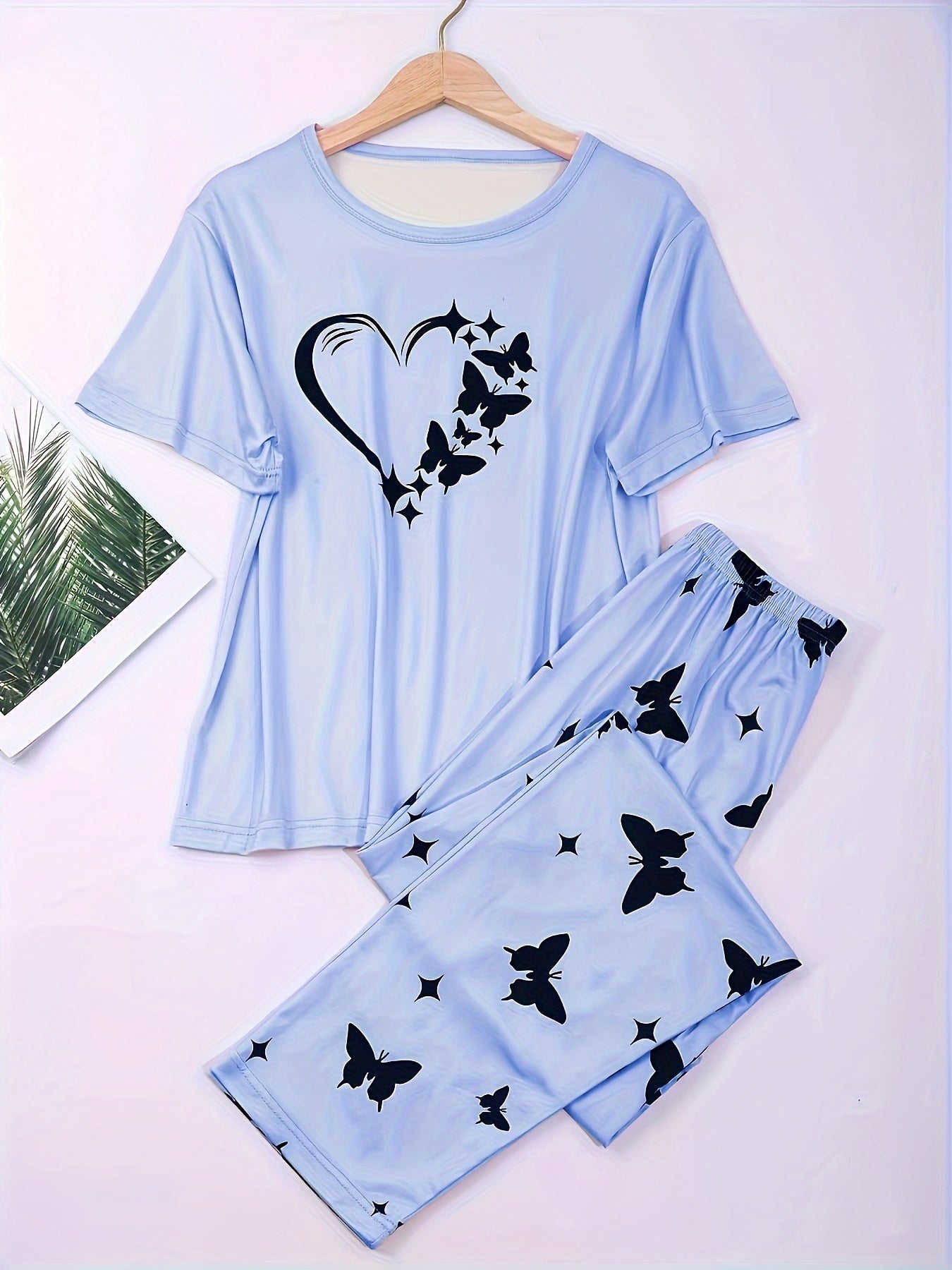 Women's Heart & Butterfly Print Pajama Set - Comfortable Short Sleeve Top and Loose Long Pants for Lounging and Sleeping - Mammalook